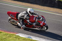 brands-hatch-photographs;brands-no-limits-trackday;cadwell-trackday-photographs;enduro-digital-images;event-digital-images;eventdigitalimages;no-limits-trackdays;peter-wileman-photography;racing-digital-images;trackday-digital-images;trackday-photos